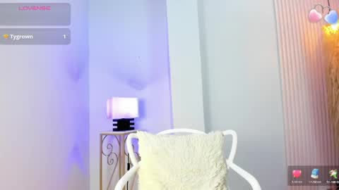 Alana online show from May 8, 3:23 am