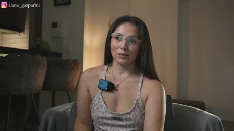 Alana Gasparini online show from April 5, 4:20 am