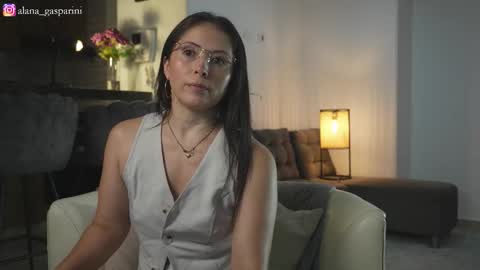 Alana Gasparini online show from November 14, 2:47 am