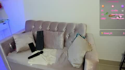 alana_vega69 online show from September 23, 2:22 pm