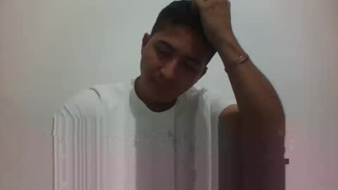 alanj998 online show from April 2, 5:26 am