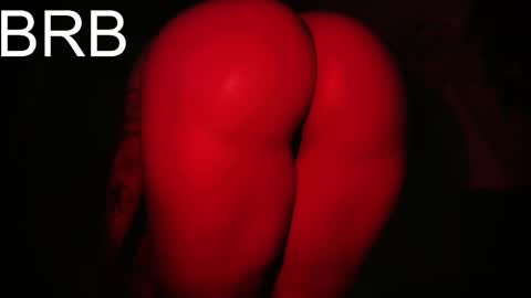 Snapshot of albaandthayron chatting on October 16, 12:27 pm albaandthayron online show from October 16, 12:27 pm