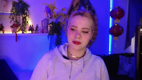 Snapshot of albaandthayron chatting on October 11, 12:54 pm albaandthayron online show from October 11, 12:54 pm