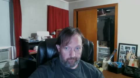 Snapshot of alberik2316 chatting on October 3, 4:26 pm Alberik online show from October 3, 4:26 pm