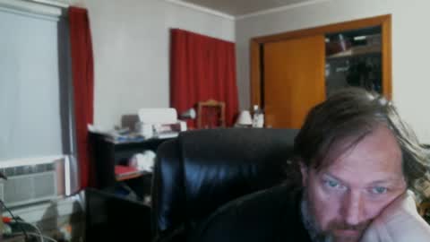 Snapshot of alberik2316 chatting on October 12, 3:15 pm Alberik online show from October 12, 3:15 pm