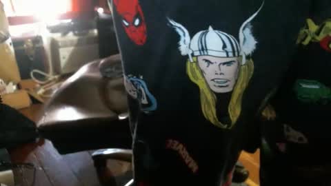 Snapshot of alberik2316 chatting on October 25, 3:34 pm Alberik online show from October 25, 3:34 pm