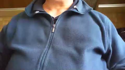 Snapshot of albert29 chatting on October 14, 12:19 pm albert29 online show from October 14, 12:19 pm