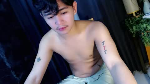 Snapshot of albertx_destroyer69 chatting on October 13, 7:27 pm Albert online show from October 13, 7:27 pm