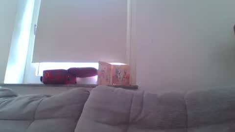Snapshot of alcatrazcage chatting on February 21, 11:01 am Alcatrazcage online show from February 21, 11:01 am