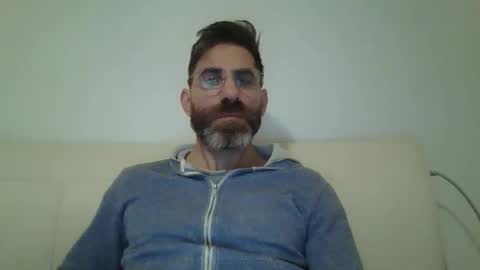 Snapshot of alcatrazcage chatting on December 4, 2:47 am Alcatrazcage online show from December 4, 2:47 am