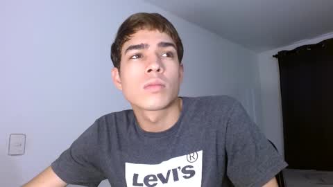 Alec online show from February 18, 8:25 pm