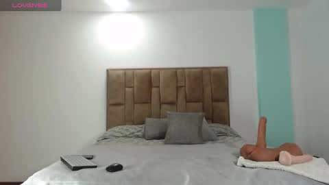 alejandra online show from November 15, 2:46 am