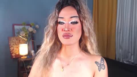 aleinacroft online show from November 8, 12:30 pm