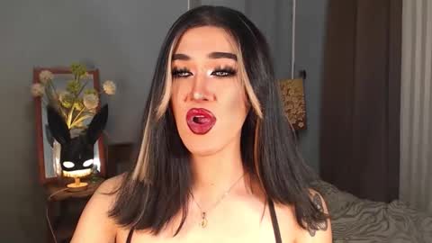 aleinacroft online show from September 18, 9:24 am