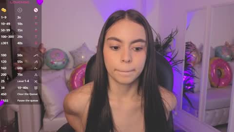 Alejandra online show from March 31, 11:43 am