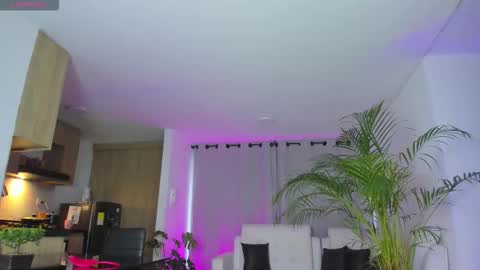 A L E J A N D R A online show from November 9, 11:02 am