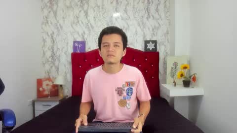 ALEJANDRA JAMES online show from April 21, 11:17 am