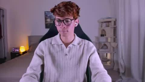 Alex online show from April 16, 11:18 pm