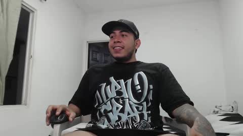 alejandrocock online show from March 8, 11:48 am