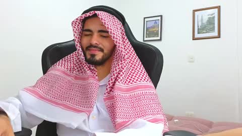 Snapshot of alejandroo_7 chatting on January 19, 12:49 am alejandroo_7 online show from January 19, 12:49 am