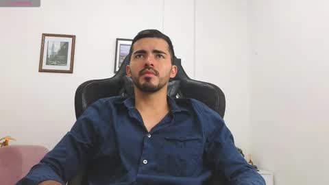 Snapshot of alejandroo_7 chatting on October 4, 3:10 pm alejandroo_7 online show from October 4, 3:10 pm