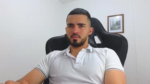 Snapshot of alejandroo_7 chatting on March 1, 12:17 am alejandroo_7 online show from March 1, 12:17 am