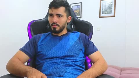 Snapshot of alejandroo_7 chatting on February 9, 12:06 am alejandroo_7 online show from February 9, 12:06 am