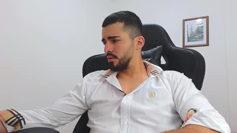 Snapshot of alejandroo_7 chatting on March 8, 7:20 pm alejandroo_7 online show from March 8, 7:20 pm