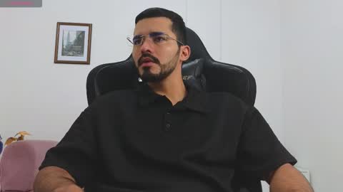 Snapshot of alejandroo_7 chatting on October 11, 1:38 pm alejandroo_7 online show from October 11, 1:38 pm