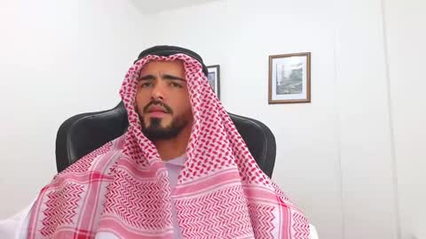 Snapshot of alejandroo_7 chatting on March 9, 7:37 pm alejandroo_7 online show from March 9, 7:37 pm