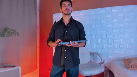 Alejo  online show from March 8, 8:57 pm