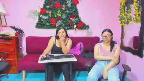 zoe and Kataleya online show from January 13, 12:24 pm