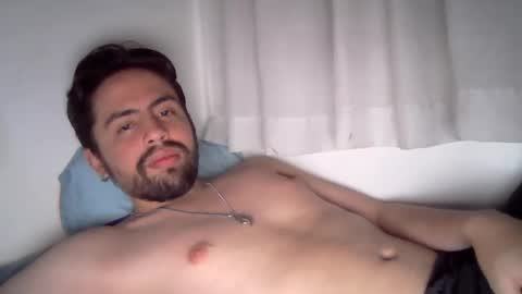 alejo_shy online show from February 20, 3:17 am