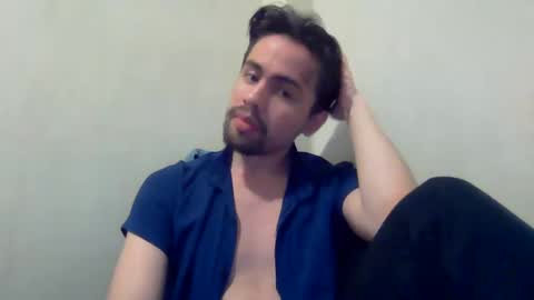 alejo_shy online show from January 1, 6:37 am