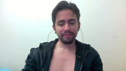 alejo_shy online show from February 17, 3:15 am