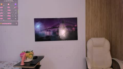 alennax online show from April 1, 12:28 pm