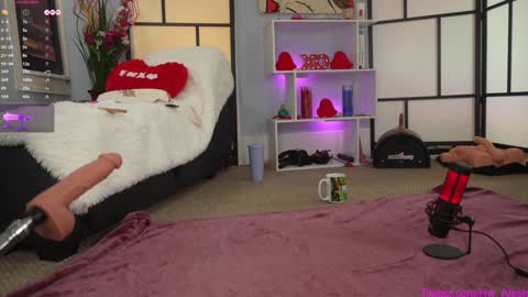 Snapshot of alesh_xo chatting on January 24, 4:17 pm Alesh online show from January 24, 4:17 pm