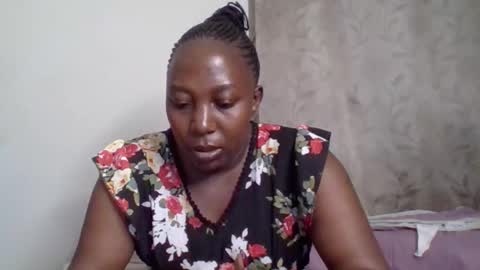 Snapshot of alesha_ chatting on October 5, 2:57 pm Noreen Kennth and Emilly online show from October 5, 2:57 pm