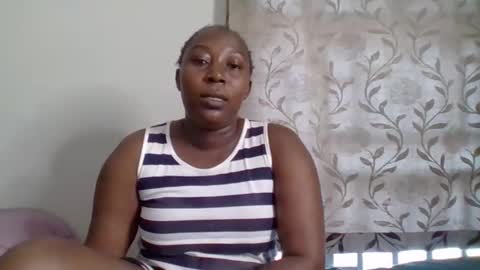 Snapshot of alesha_ chatting on October 1, 7:40 am Noreen Kennth and Emilly online show from October 1, 7:40 am