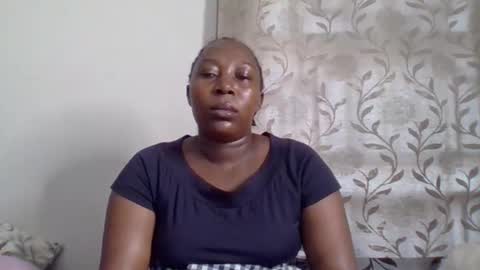 Snapshot of alesha_ chatting on September 22, 7:45 am Noreen Kennth and Emilly online show from September 22, 7:45 am