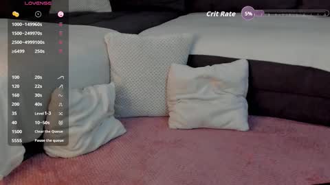 Snapshot of alessandracrystal chatting on October 13, 6:54 pm AlessandraCrystal online show from October 13, 6:54 pm