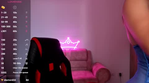 AlessandraMoreli Its my birthday online show from October 16, 9:13 pm