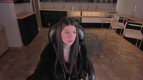 Snapshot of alessiacorleone_ chatting on February 17, 3:36 am Alessia online show from February 17, 3:36 am
