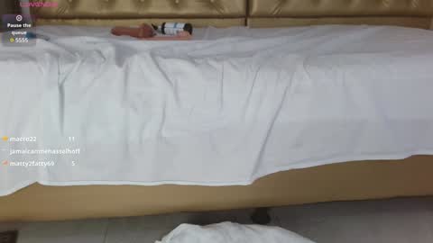 Snapshot of alessiiaa_ chatting on February 7, 7:59 pm alessiiaa online show from February 7, 7:59 pm
