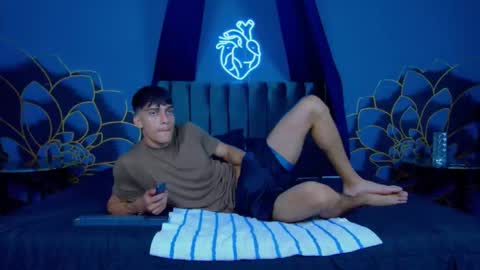 Alessio online show from December 4, 1:55 pm