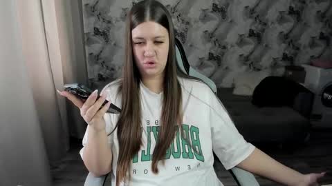 Aletta Oushen online show from March 3, 10:44 am