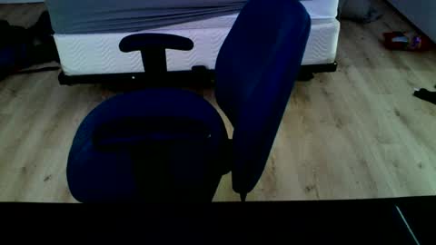 alex42696969 online show from June 28, 6:15 pm