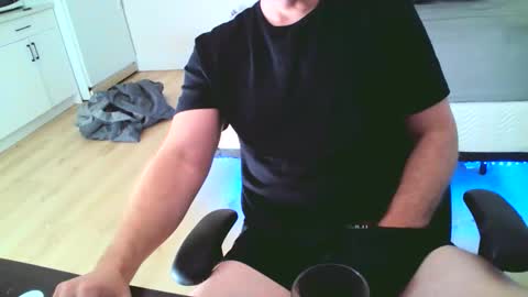 alex42696969 online show from April 25, 4:37 pm