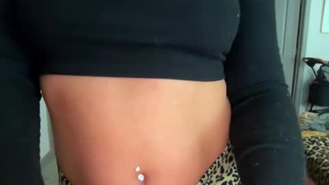 Snapshot of alex499990 chatting on January 13, 4:30 pm alex  online show from January 13, 4:30 pm