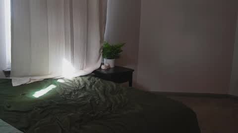 Snapshot of alex499990 chatting on January 27, 7:46 pm alex  online show from January 27, 7:46 pm